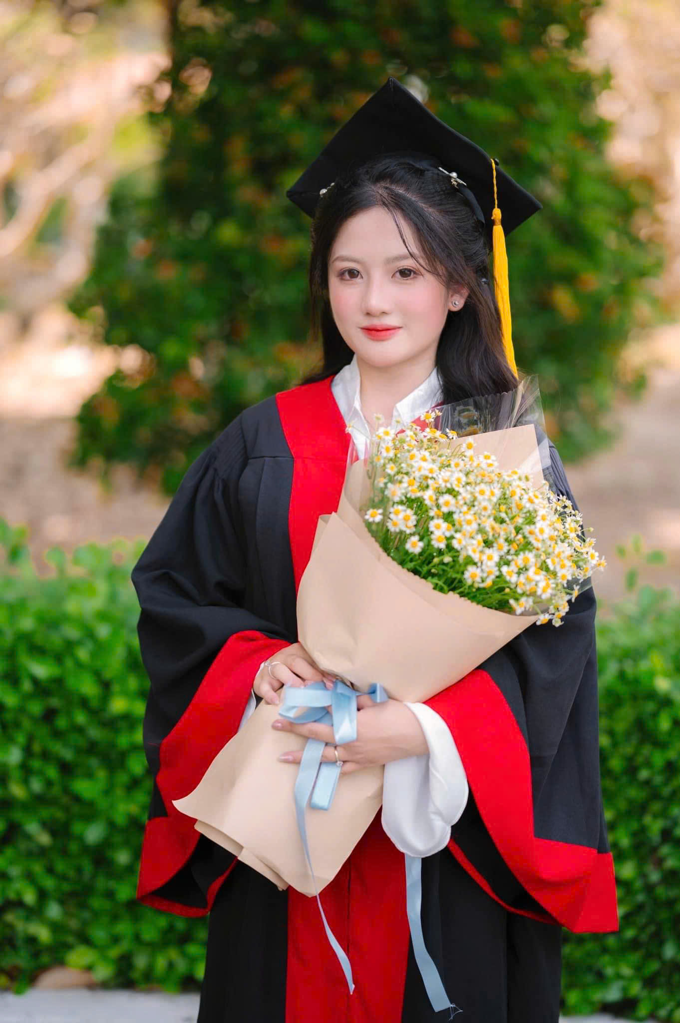 xưỡng may áo cử nhân đại học