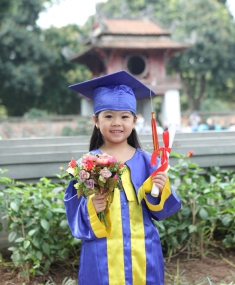 MAY ÁO TỐT NGHIỆP MẦM NON TẠI GÒ VẤP
