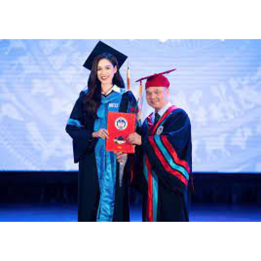 ÁO CỬ NHÂN ĐẠI HỌC GIÁ GỐC MAY TRỰC TIẾP TẠI XƯỞNG