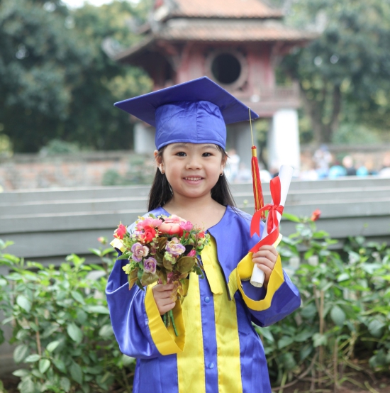 MAY ÁO TỐT NGHIỆP MẦM NON TẠI GÒ VẤP